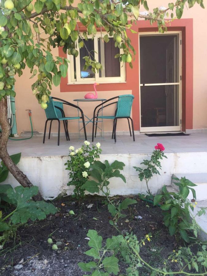 Domenica House Apartment Kondaraíni Екстериор снимка
