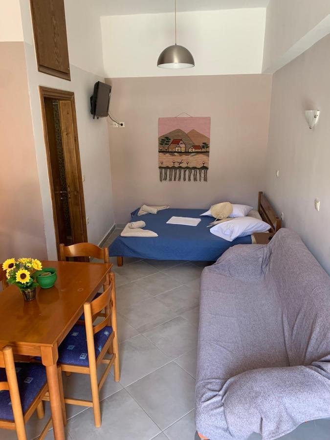 Domenica House Apartment Kondaraíni Екстериор снимка